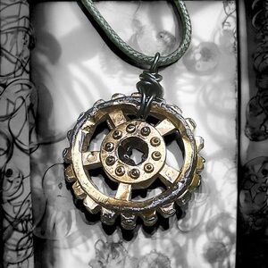 5 For $25💫Wicked Meltdown Steampunk Gears Pendant Necklace
